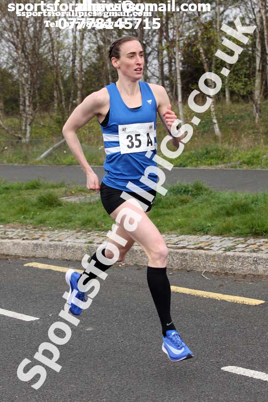 Senior womens 2019 Elswick Harirers Good Friday Road Relay, Newburn, Newcastle. Photo:  David T. Hewitson/Sports for All Pics